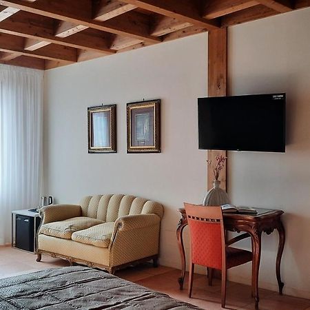 Palazzo Laureano - Dimora Storica Hotel Tricarico Kültér fotó