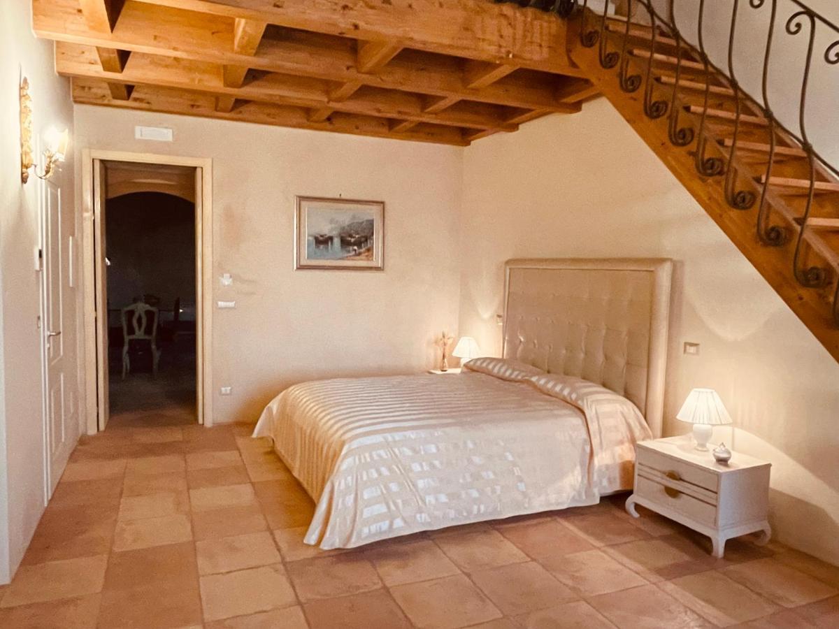 Palazzo Laureano - Dimora Storica Hotel Tricarico Kültér fotó